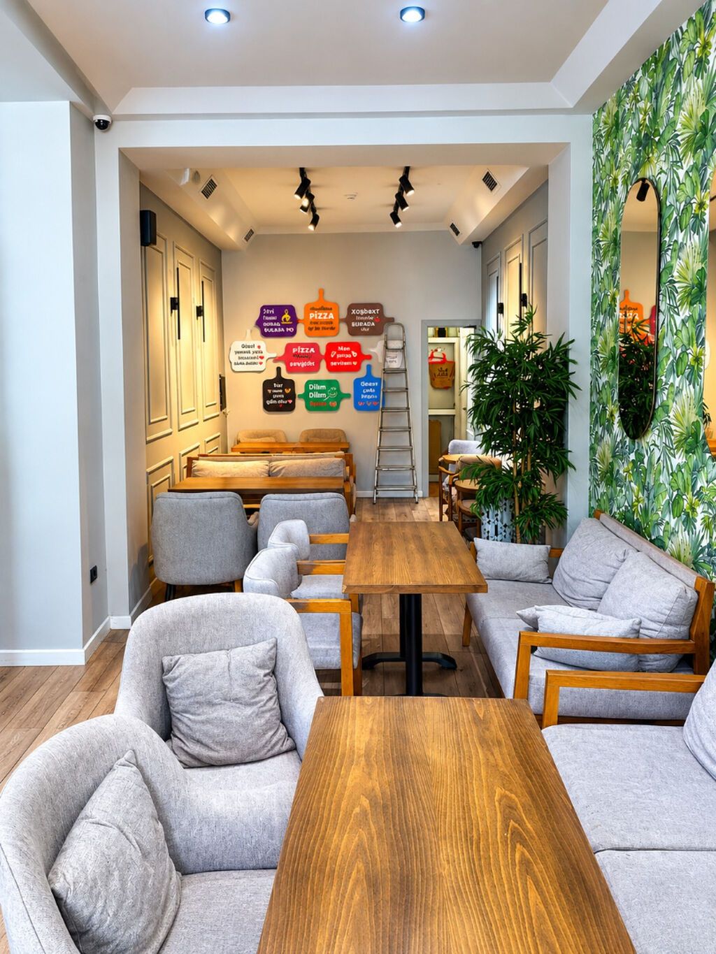 KAFE VƏ OFİS ÜÇÜN ƏLVERİŞLİ OBYEKT İCARƏYƏ VERİLİR Obyekt əvvəl kafe