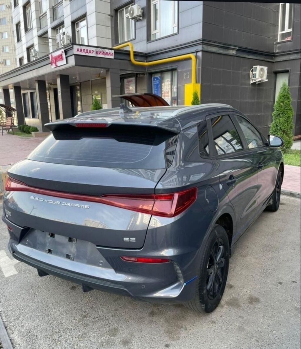 BYD E2: 2021 г., 5.5 л, Автомат, Электромобиль, Лифтбек: фото 4