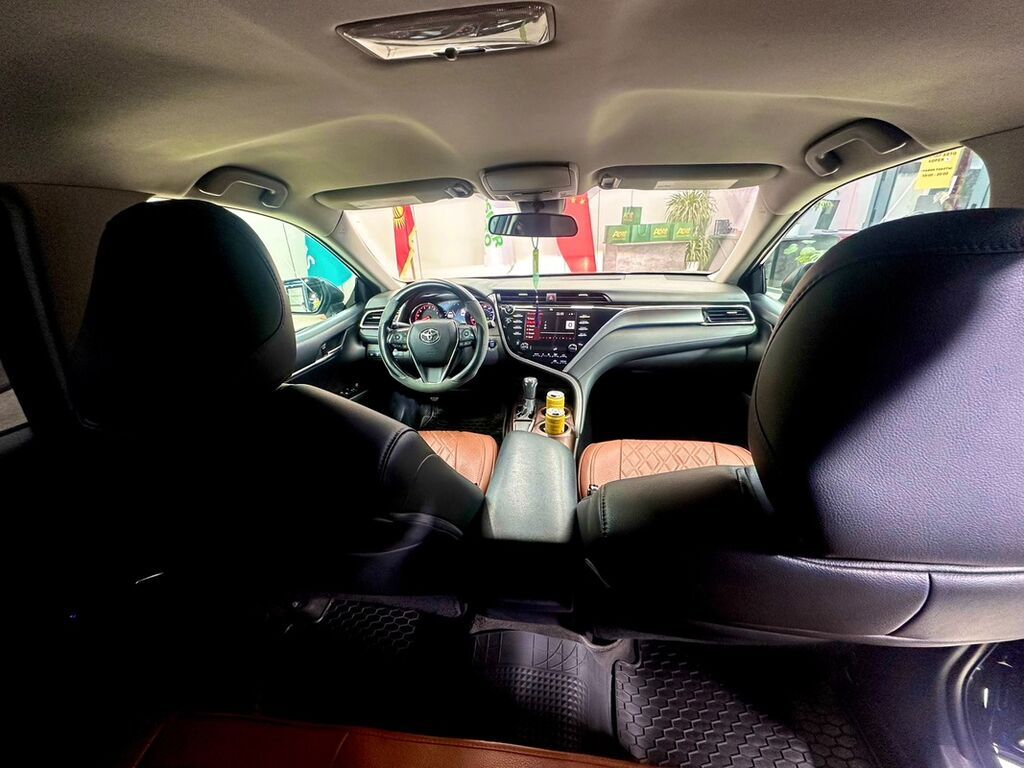 Toyota Camry: 2018 г., Седан: фото 6