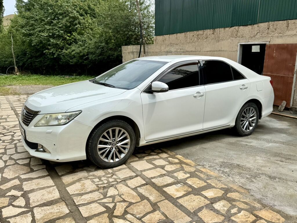 Toyota Camry: 2014 г., Автомат, Бензин, Седан: фото 2