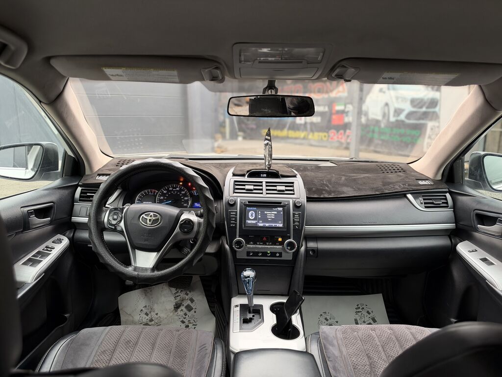 Toyota Camry: 2013 г., 2.5 л, Автомат, Бензин, Седан: фото 3