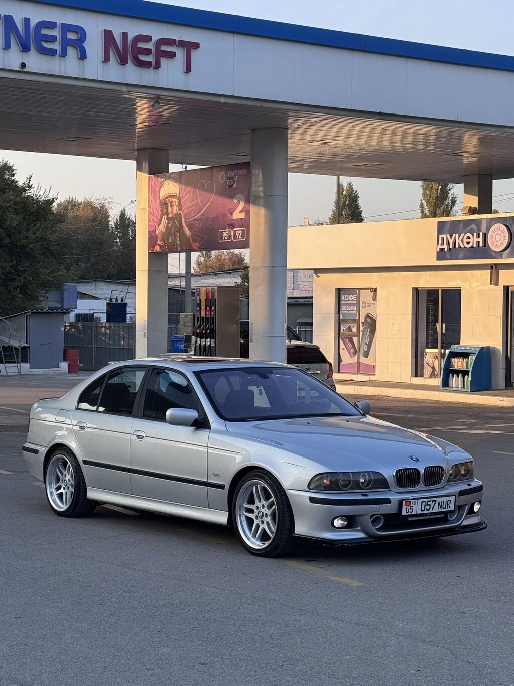 BMW 5 series: 2003 г., 3 л, Автомат, Бензин, Седан: фото 2