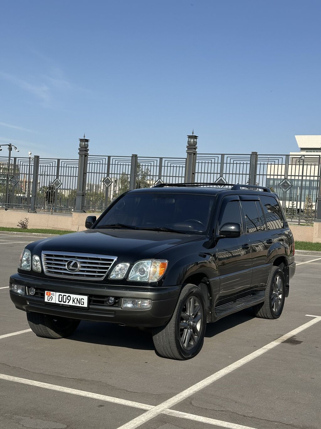 Lexus LX: 2003 г., 4.7 л, Автомат, Газ, Внедорожник: фото 1