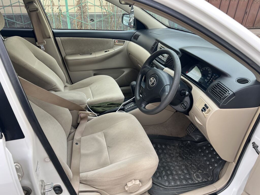 Toyota Allex: 2004 г., 1.5 л, Автомат, Бензин, Хэтчбэк: фото 6