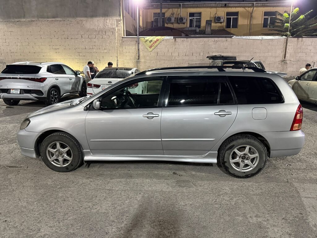 Toyota Corolla: 2006 г., 1.8 л, Автомат, Бензин, Универсал: фото 2