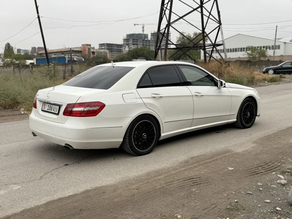 Mercedes-Benz E-Class: 2010 г., 3.5 л, Автомат, Бензин, Седан: фото 6