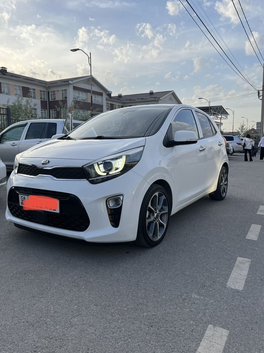 Kia Picanto: 2018 г., 1 л, Автомат, Бензин, Хэтчбэк: фото 1