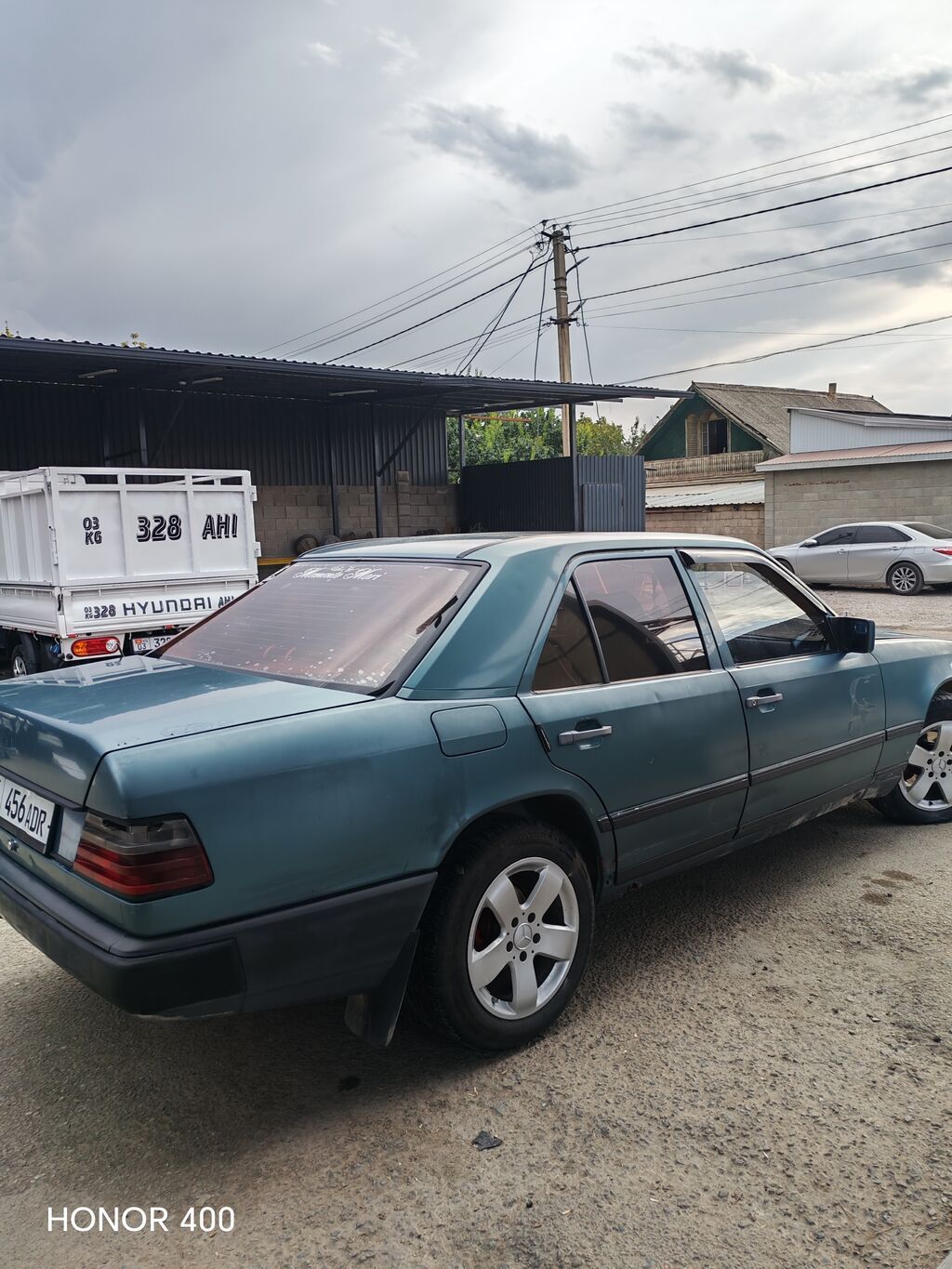 Mercedes-Benz W124: 1989 г., 2.9 л, Механика, Бензин, Седан: фото 3