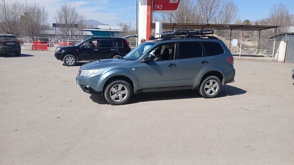 Subaru Forester: 2009 г., 2 л, Автомат, Газ, Кроссовер: фото 2