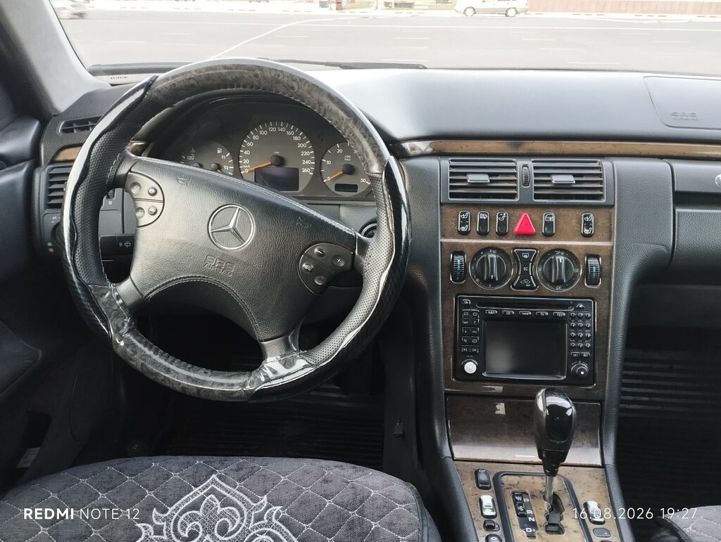 Mercedes-Benz E-Class: 2001 г., 2.7 л, Автомат, Дизель, Седан: фото 3