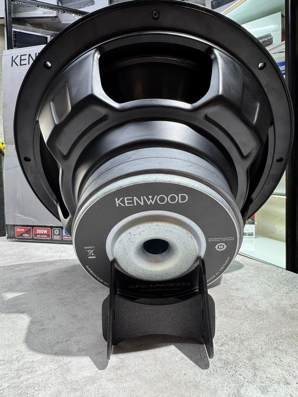Kenwood оригинал саб. Основная задача сабвуфера Kenwood KFC-MW3000 в: фото 4