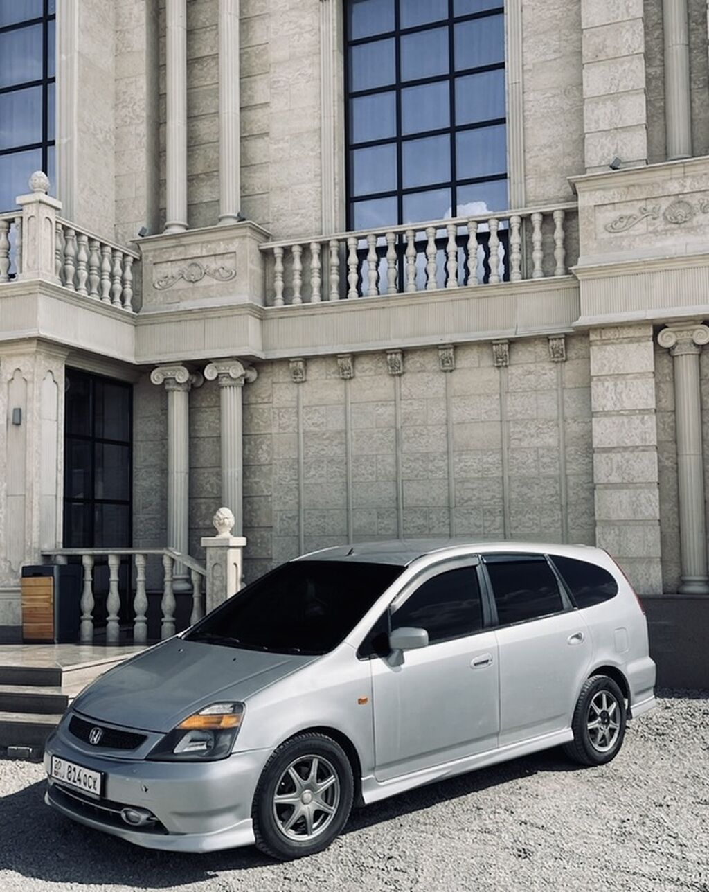 Honda Stream: 2002 г., 2 л, Автомат, Бензин, Минивэн: фото 2