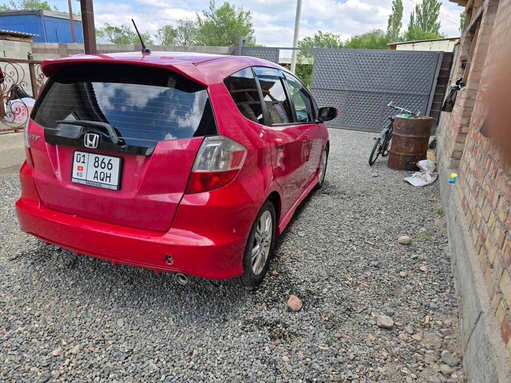 Honda Fit: 2008 г., 1.5 л, Автомат, Бензин: фото 4