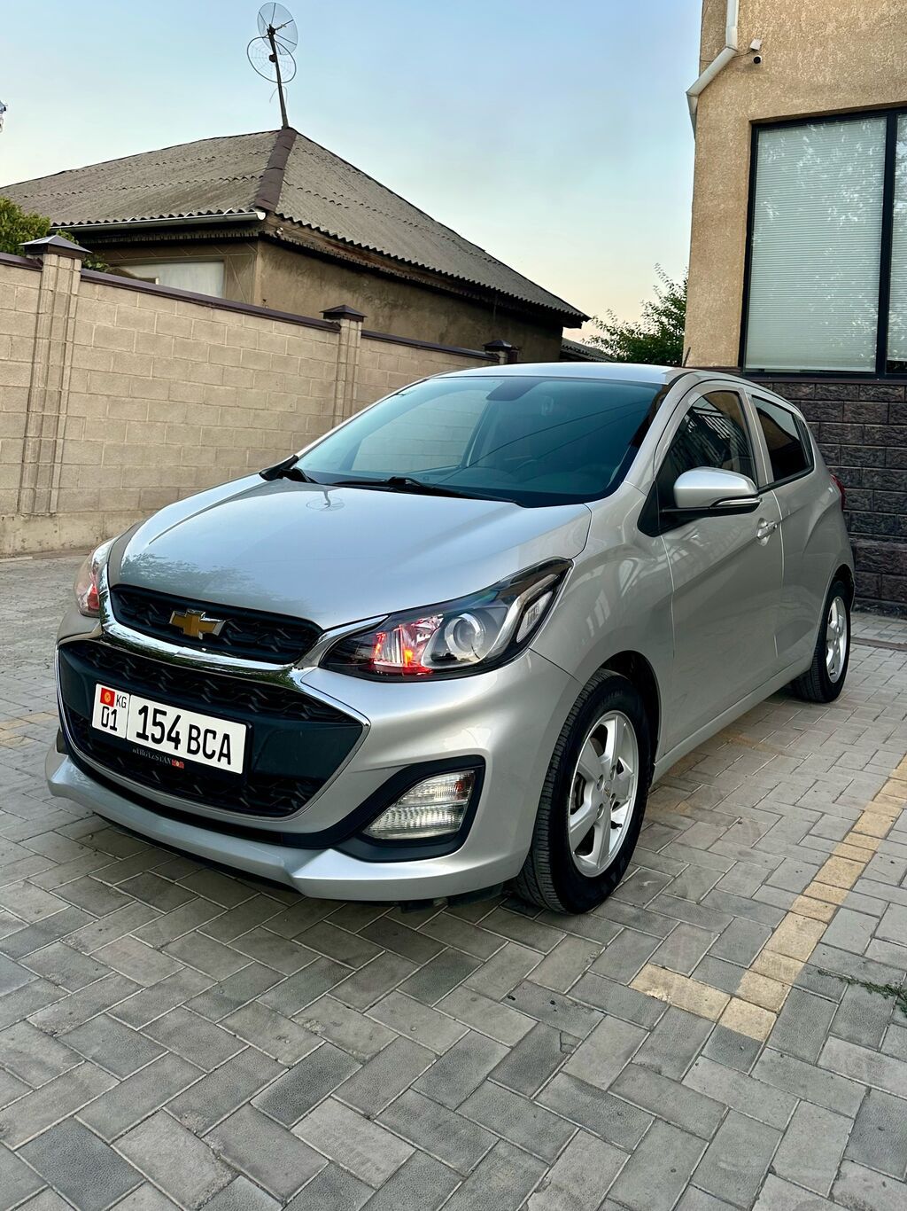 Chevrolet Spark: 2019 г., 1 л, Автомат, Бензин, Хэтчбэк: фото 3