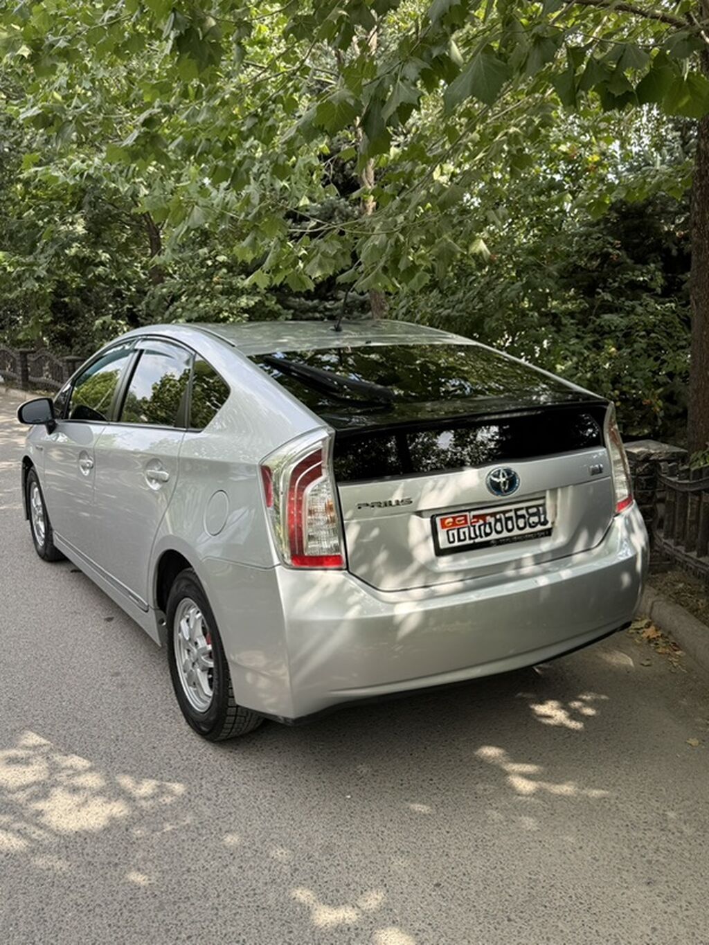 Toyota Prius: 2012 г., 1.8 л, Автомат, Гибрид, Лифтбек: фото 4