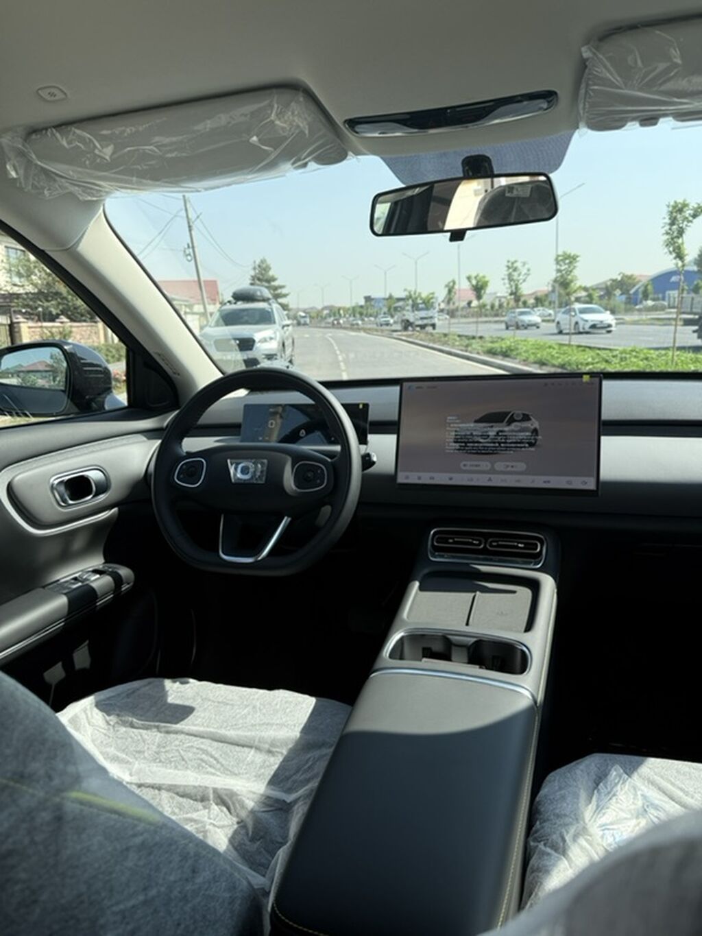 Changan : 2026 г., 1.5 л, Автомат, Электромобиль, Кроссовер: фото 4