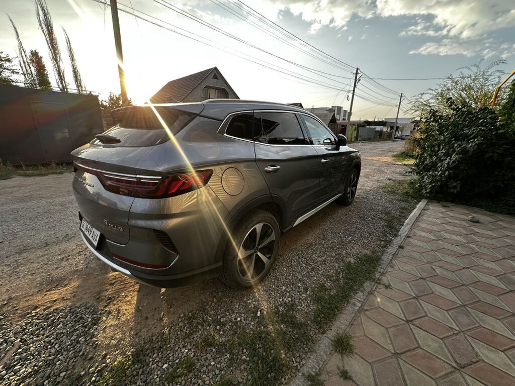 BYD Song Plus: 2021 г., Электромобиль, Кроссовер: фото 3