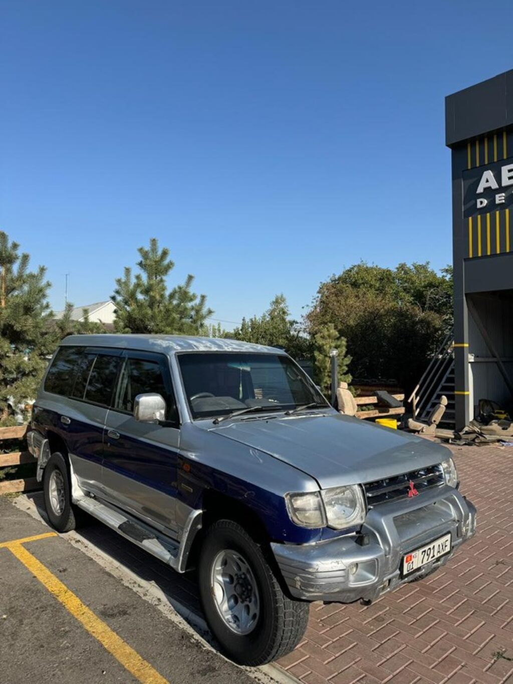 Mitsubishi Pajero: 1998 г., 3.5 л, Автомат, Бензин, Внедорожник: фото 5