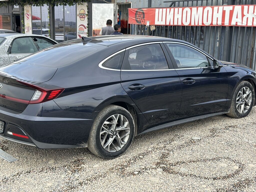 Hyundai Sonata: 2019 г., 2 л, Автомат, Газ, Лифтбек: фото 3