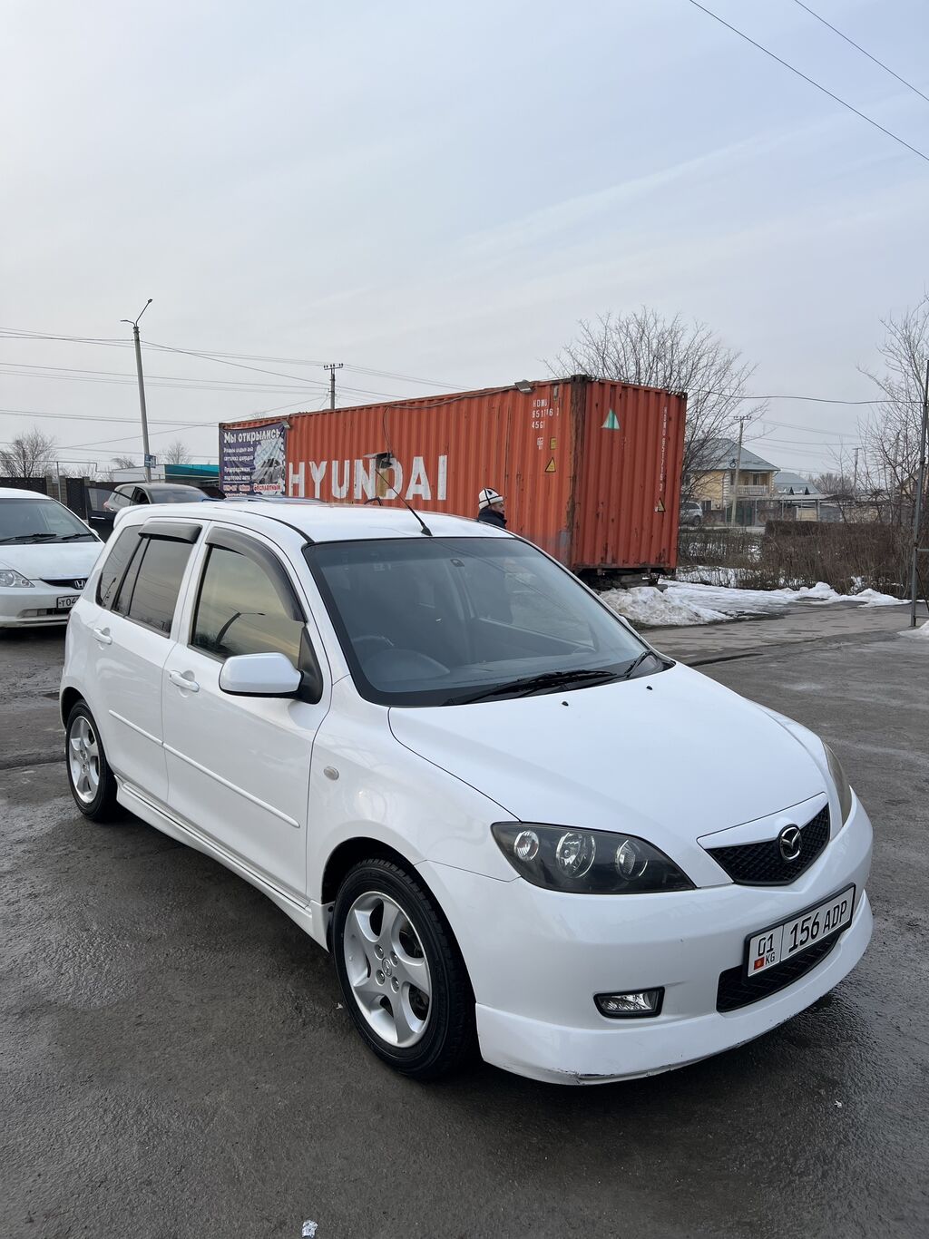 Mazda Demio 2003 год, посторонний звук