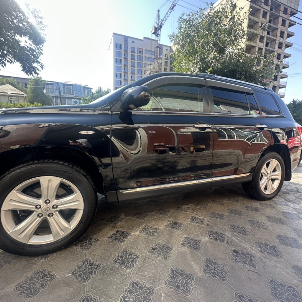 Toyota Highlander: 2011 г., 3.5 л, Автомат, Бензин, Кроссовер: фото 4