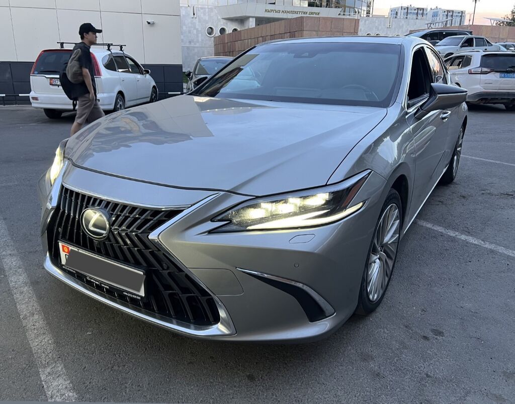 Lexus ES: 2024 г., 2.5 л, Автомат, Гибрид, Седан: фото 2