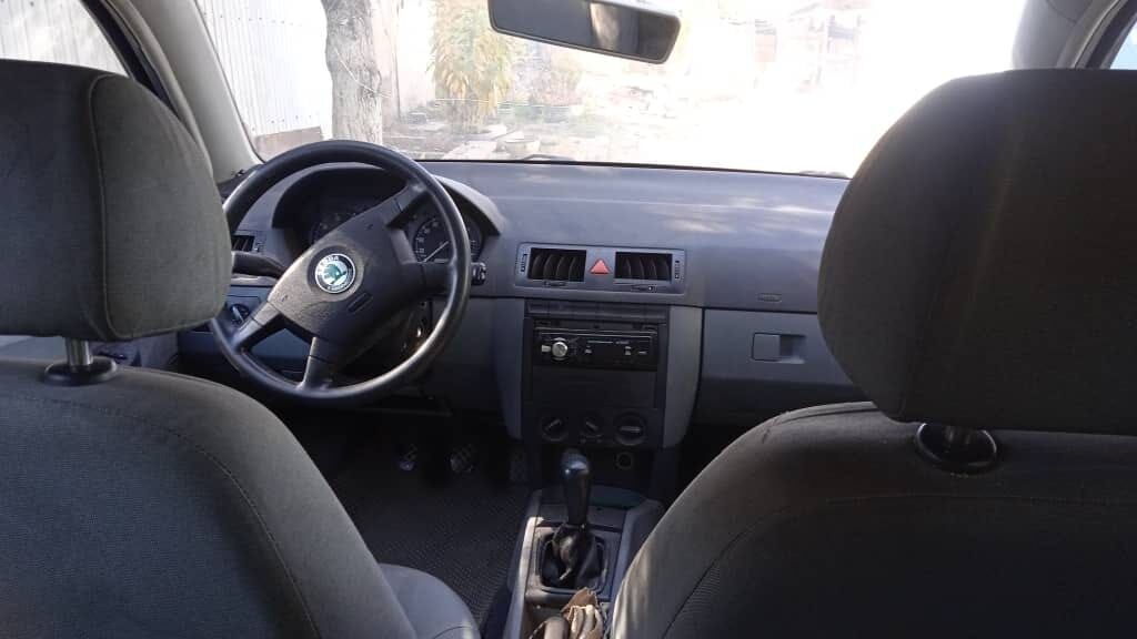Skoda Fabia: 2002 г., 1.4 л, Автомат, Бензин, Универсал: фото 5