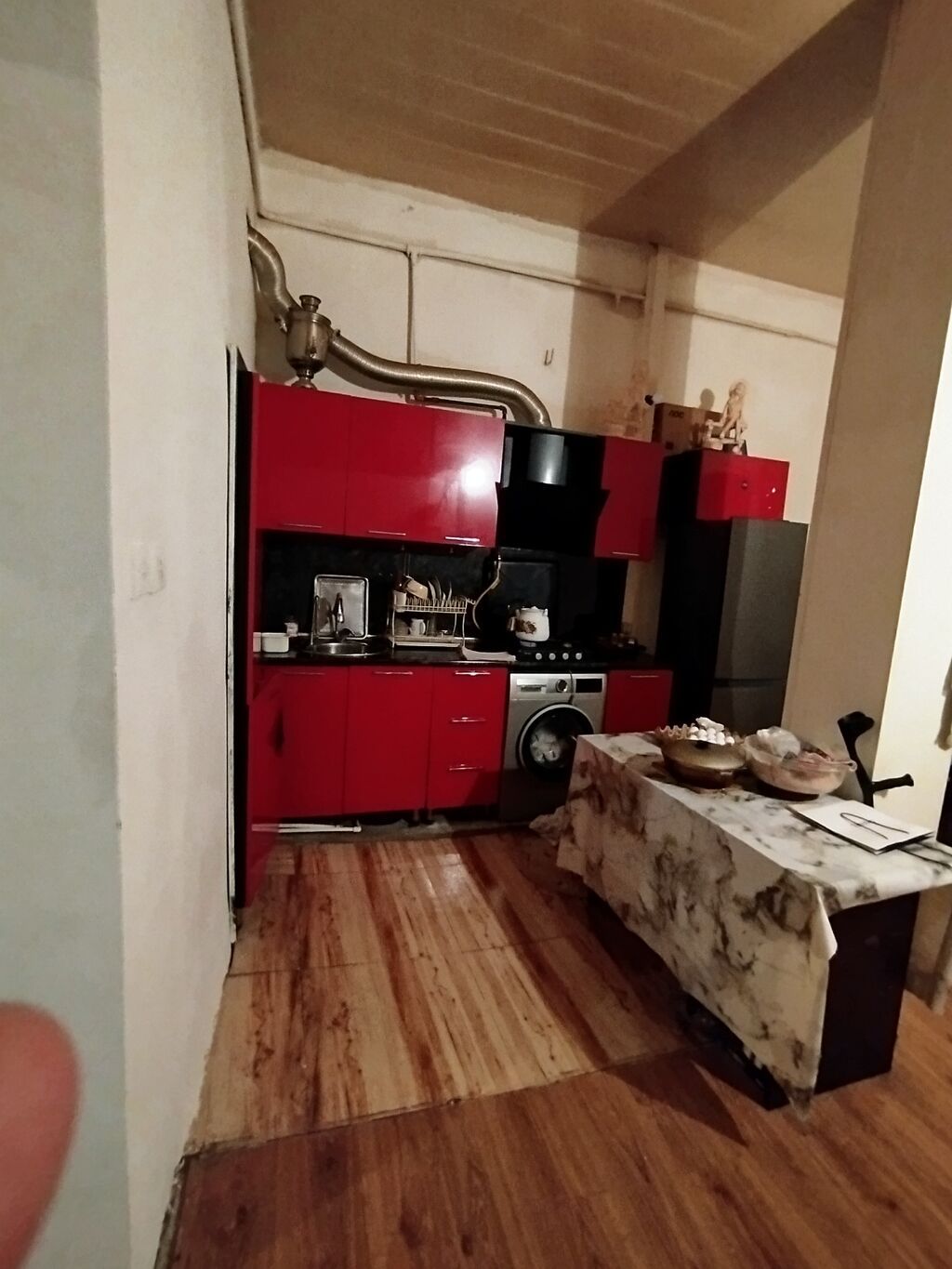 Satılır: 4 otaqlı mənzil/interyer komplekti - Geniş studiya tipli