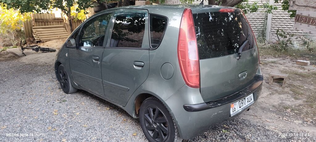 Mitsubishi Colt: 2004 г., 1.5 л, Автомат, Бензин, Хэтчбэк: фото 4