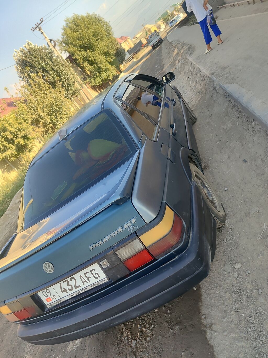 Volkswagen Passat: 1989 г., 1.8 л, Механика, Бензин, Седан: фото 2