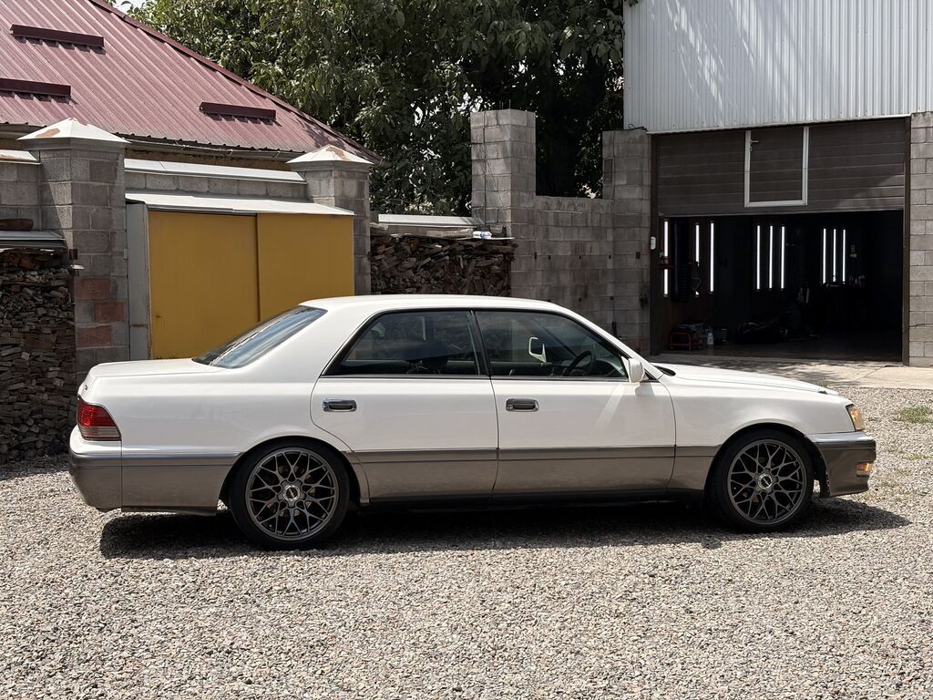 Toyota Crown: 1998 г., 3 л, Автомат: фото 2