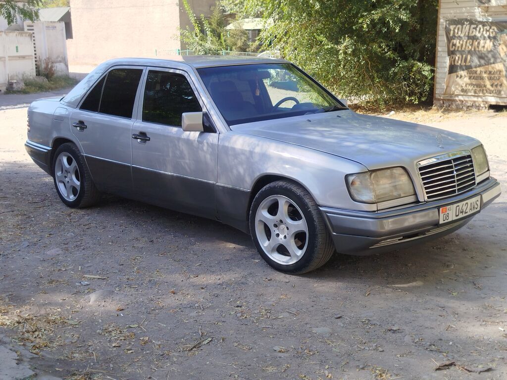 Mercedes-Benz E-Class: 1994 г., 3.2 л, Автомат, Бензин, Седан: фото 5