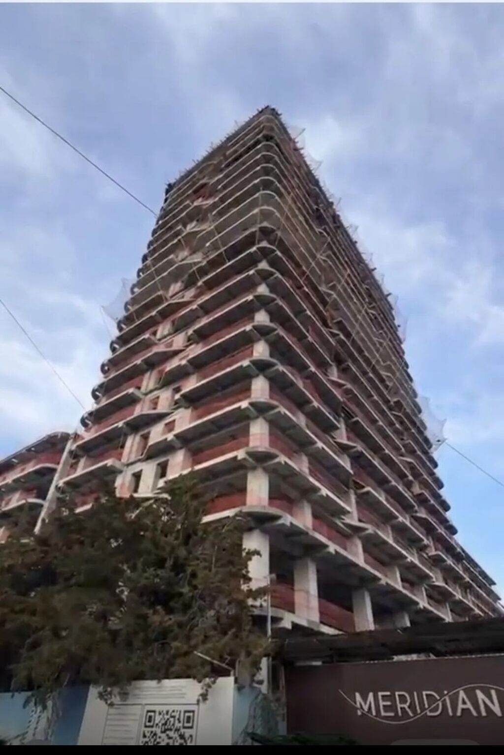 3 комнаты, 104 м², 8 мкр Элитка, 11 этаж, ПСО (под самоотделку): фото 1