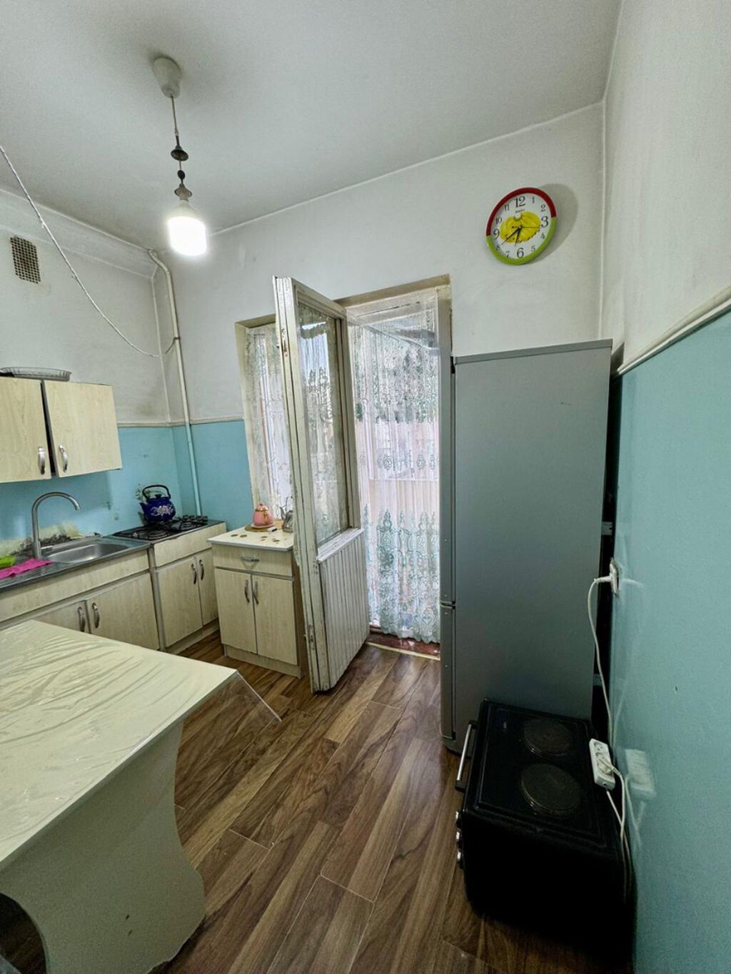 Bakı, Yeni Yasamal, 4 otaqlı, Köhnə tikili, m. İnşaatçılar, 110 kv. m