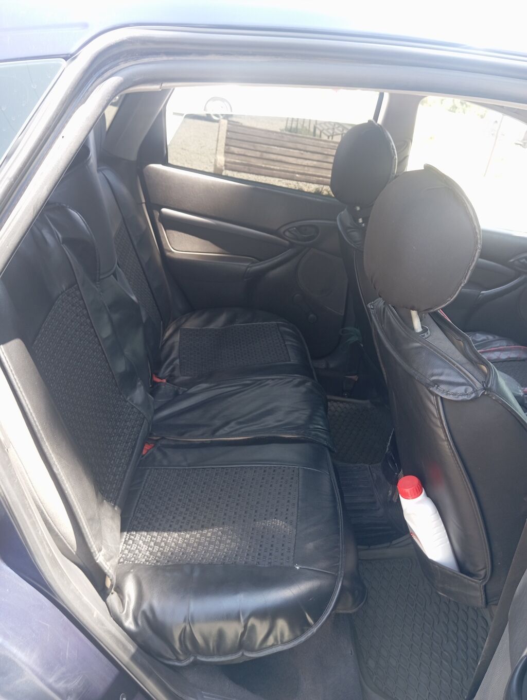 Ford Focus: 2003 г., 1.6 л, Механика, Бензин, Хэтчбэк: фото 2