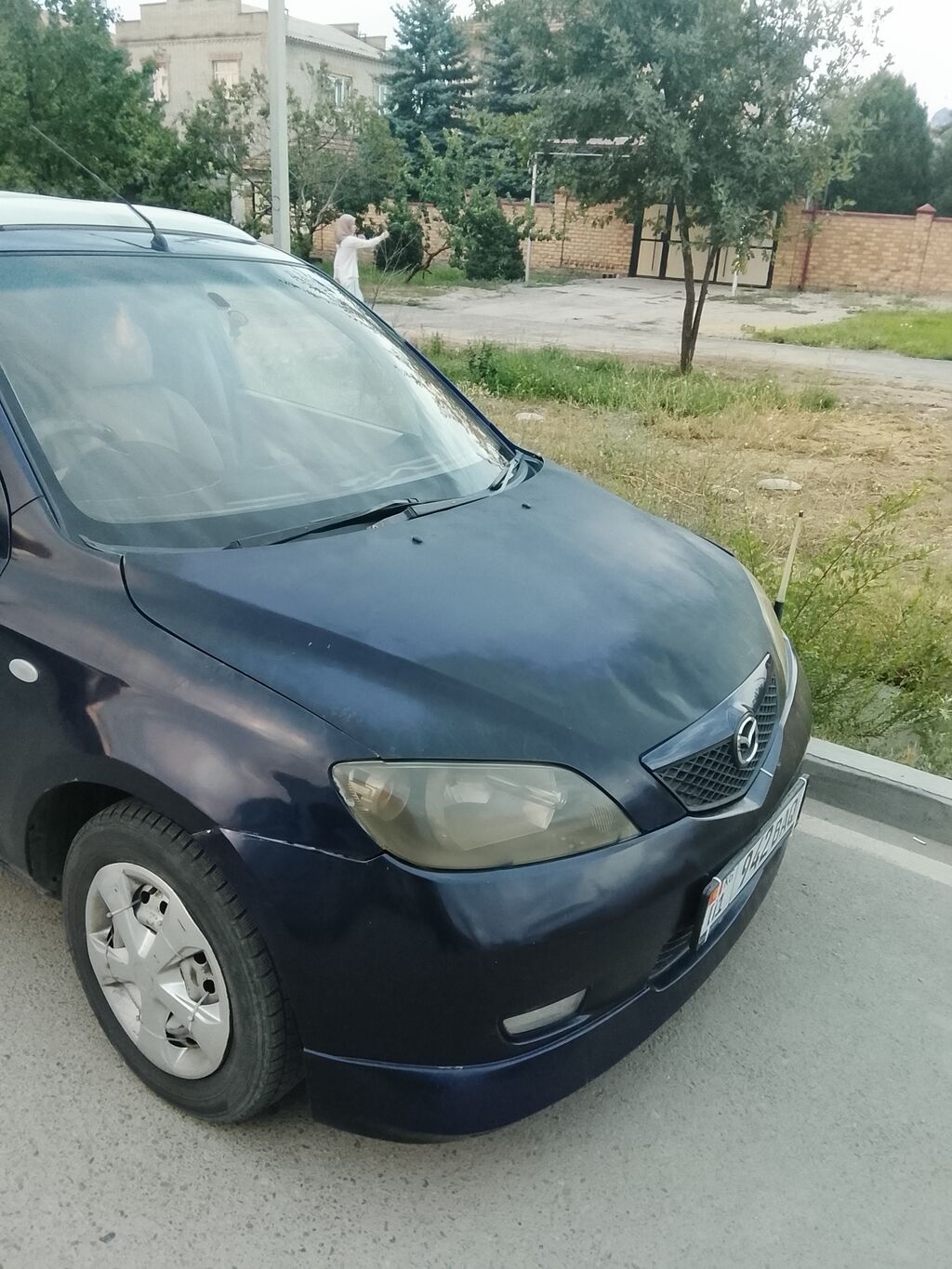 Mazda Demio: 2003 г., 1.3 л, Автомат, Бензин, Хэтчбэк: фото 2