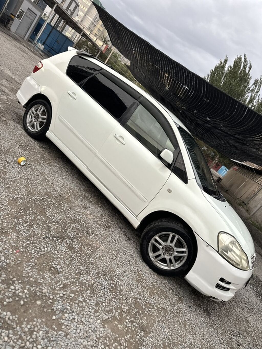 Toyota Ipsum: 2004 г., 2.4 л, Автомат, Газ, Универсал: фото 5
