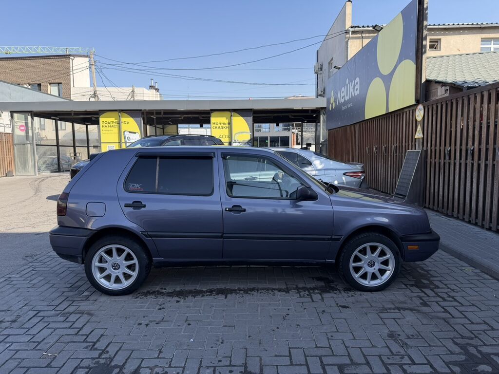 Volkswagen Golf: 1996 г., 1.8 л, Механика, Бензин, Хэтчбэк: фото 3