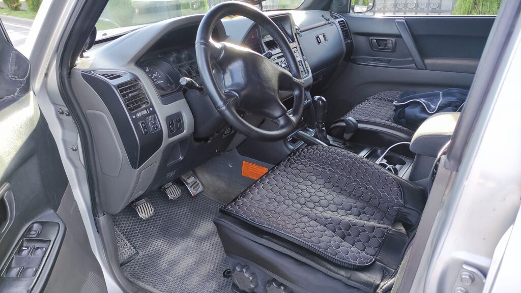 Mitsubishi Pajero: 2002 г., 2.5 л, Механика, Дизель, Внедорожник: фото 8