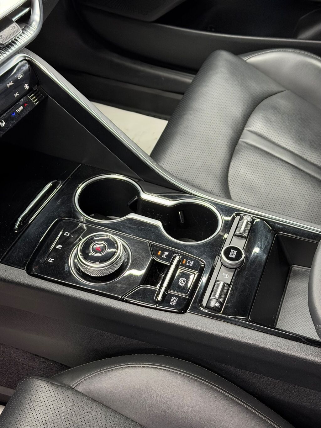 Kia K5: 2020 г., 2 л, Автомат, Гибрид, Седан: фото 6
