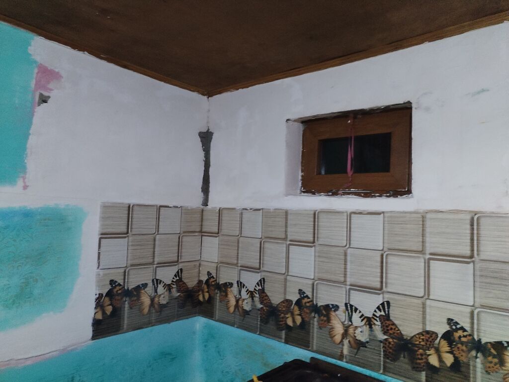 37 kv. m, 3 otaqlı, İşıq, Su, İnternet