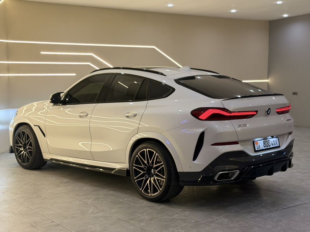 BMW X6: 2020 г., 3 л, Бензин, Купе: фото 3