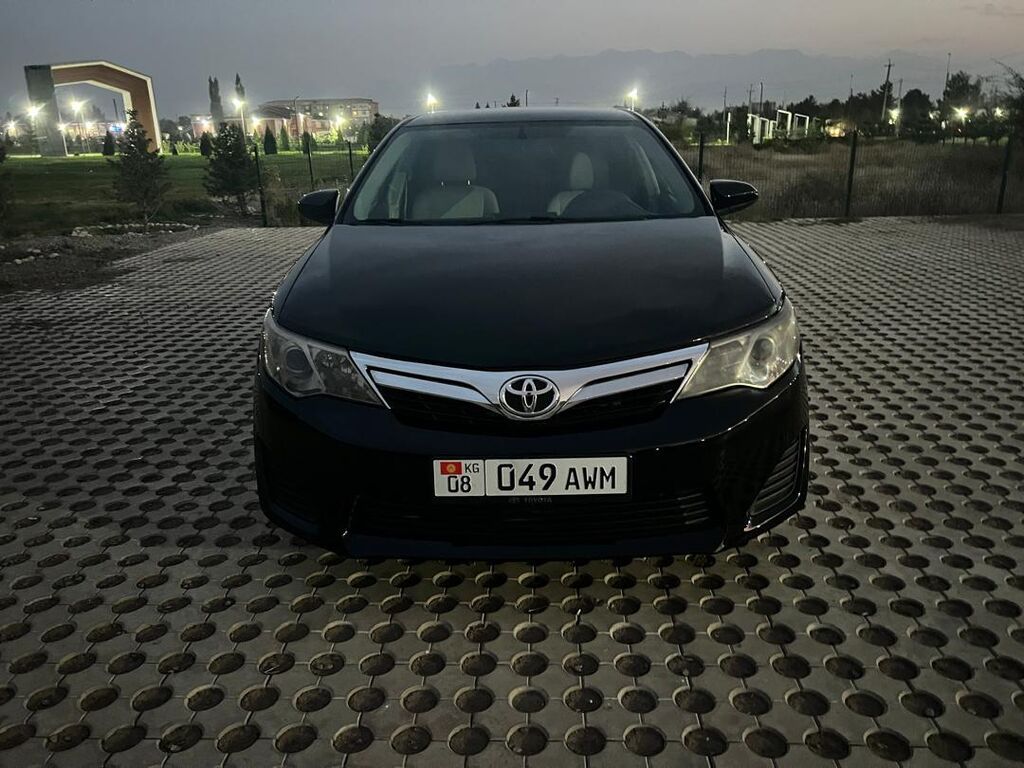 Toyota Camry: 2014 г., 2.5 л, Автомат, Гибрид, Седан: фото 1