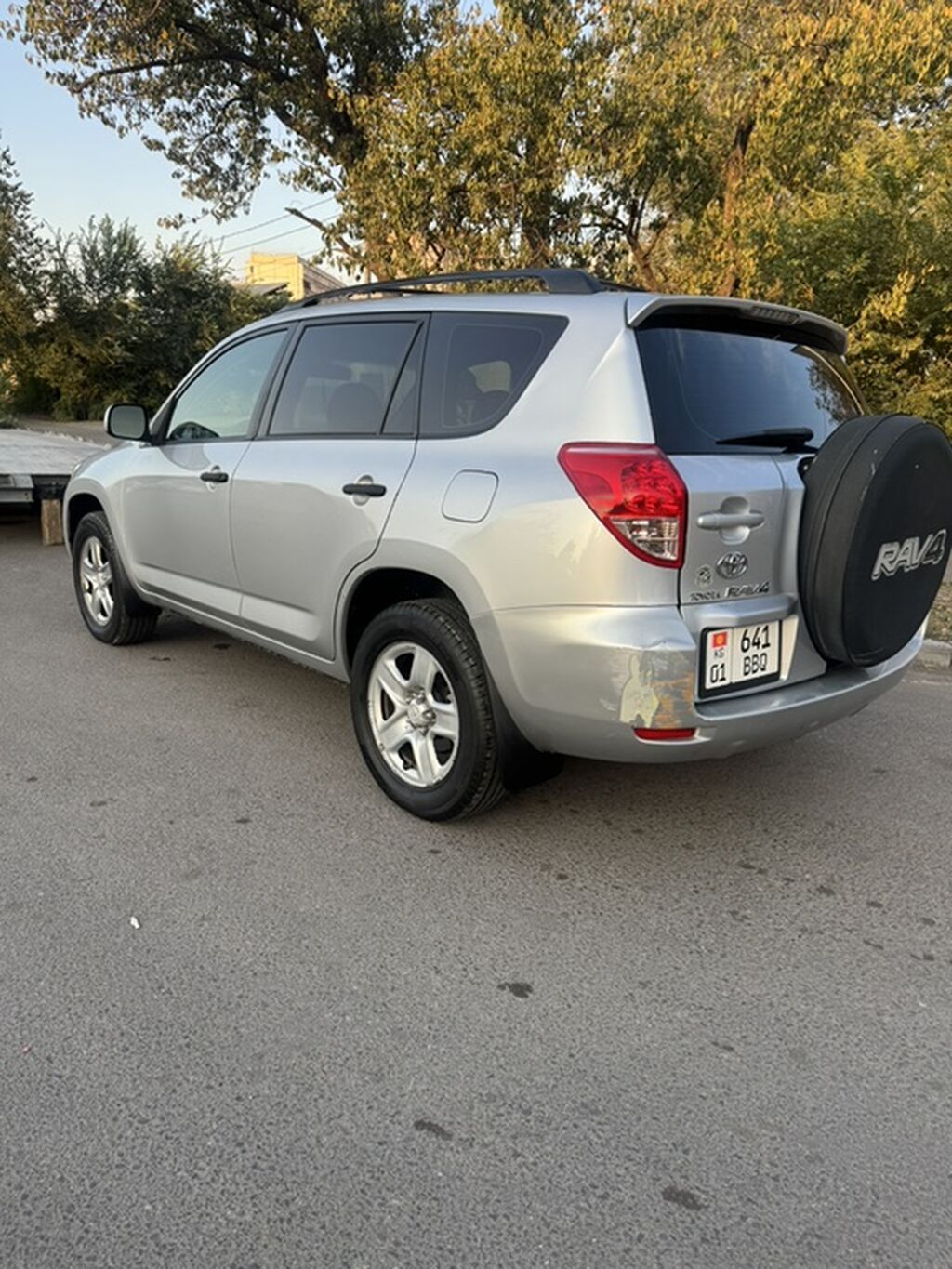 Toyota RAV4: 2008 г., 2.4 л, Автомат, Бензин, Кроссовер: фото 4