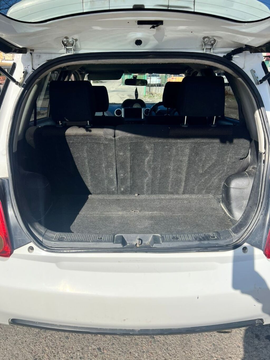 Toyota Ist: 2003 г., 1.5 л, Автомат, Бензин, Хэтчбэк: фото 4