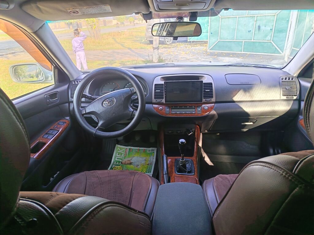 Toyota Camry: 2004 г., 2.4 л, Механика, Бензин, Седан: фото 8