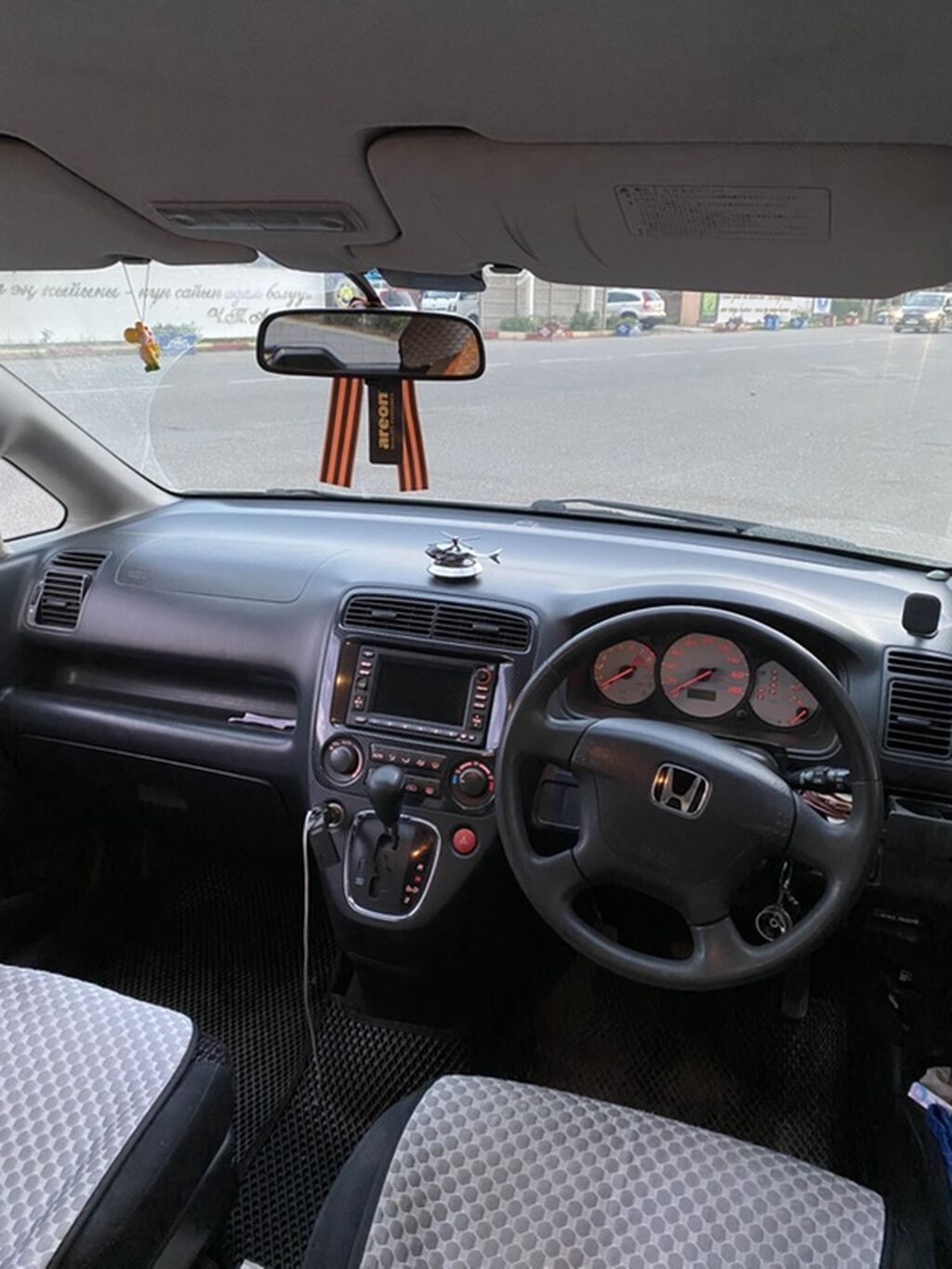 Honda Stream: 2002 г., 1.7 л, Автомат, Бензин, Минивэн — фото 5