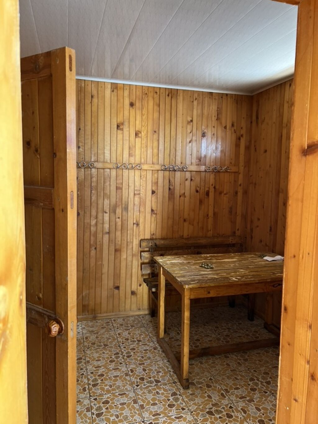 Продаётся одноэтажный жилой дом с большим двором и хозяйственными: фото 8