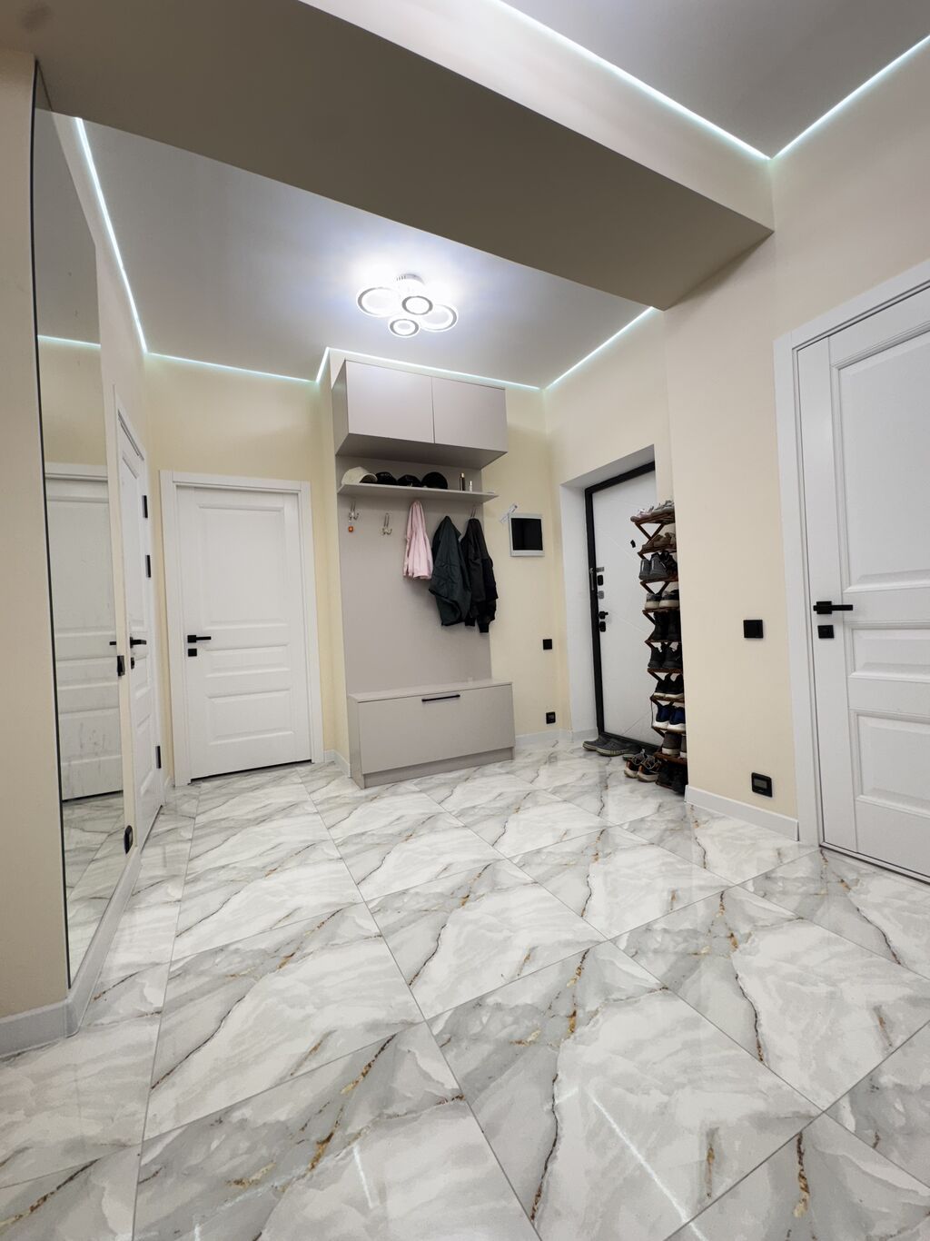 2 комнаты, 71 м², АЮ Гранд Элитка, 8 этаж, Дизайнерский ремонт: фото 3