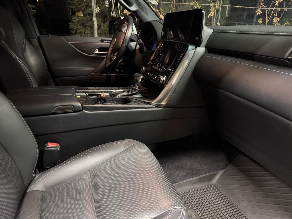 Lexus LX: 2022 г., 3.5 л, Внедорожник: фото 7